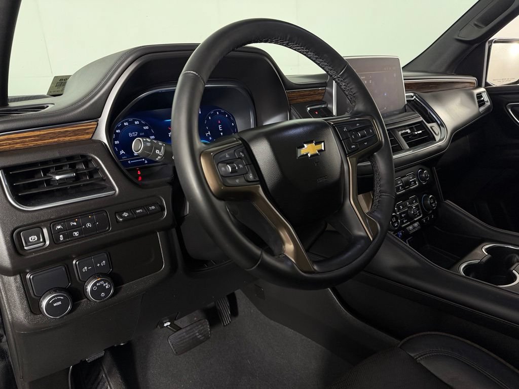 Used 2024 Chevrolet Suburban High Country w/ Premium Package 2 RWD image 22
