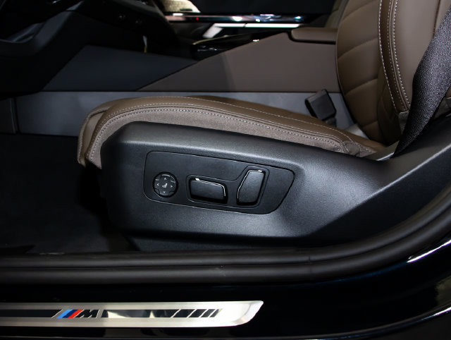New 2027 BMW i5 xDrive40 w/ M Sport Package AWD/4WD image 15
