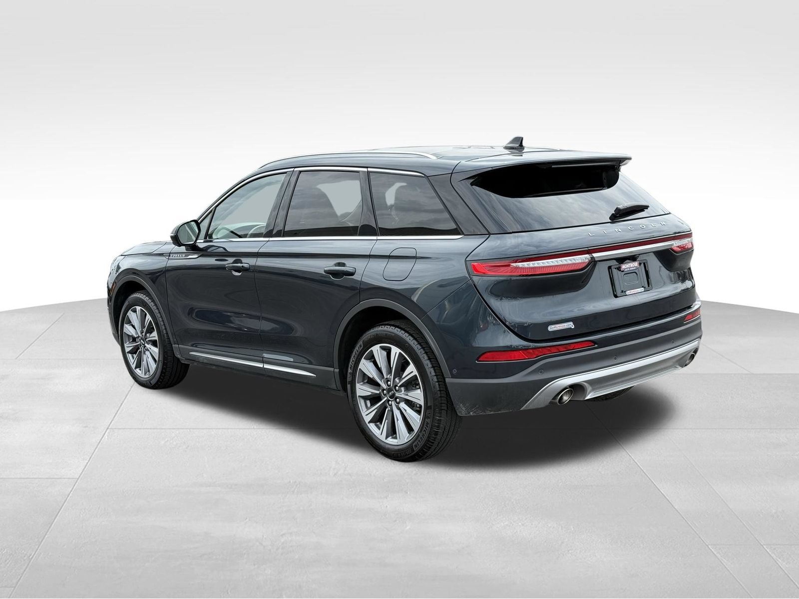 Used 2022 Lincoln Corsair Reserve w/ Equipment Group 201A AWD/4WD image 5