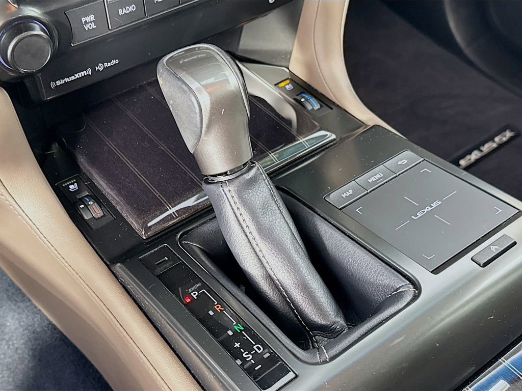 Used 2023 Lexus GX 460 Premium image 17