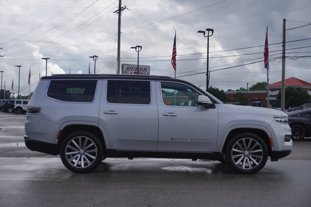Used 2022 Jeep Grand Wagoneer Series II w/ Convenience Group III AWD/4WD image 8