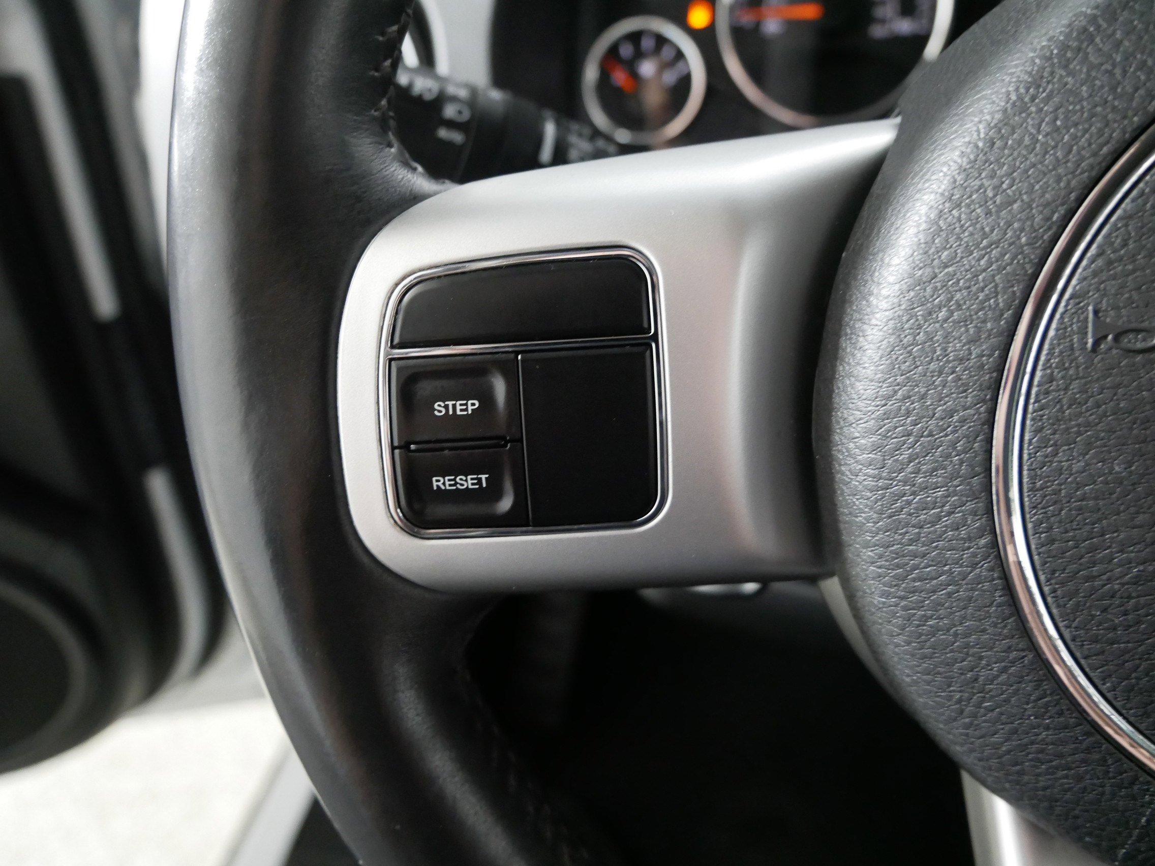 Used 2017 Jeep Compass Latitude image 27