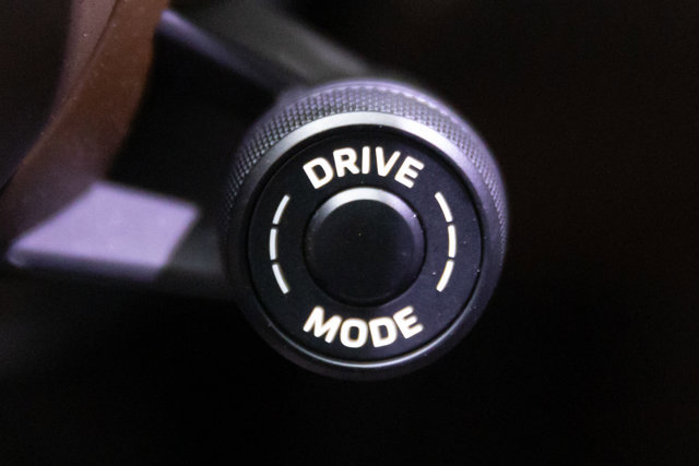 Used 2023 Porsche Panamera 4S Executive image 80