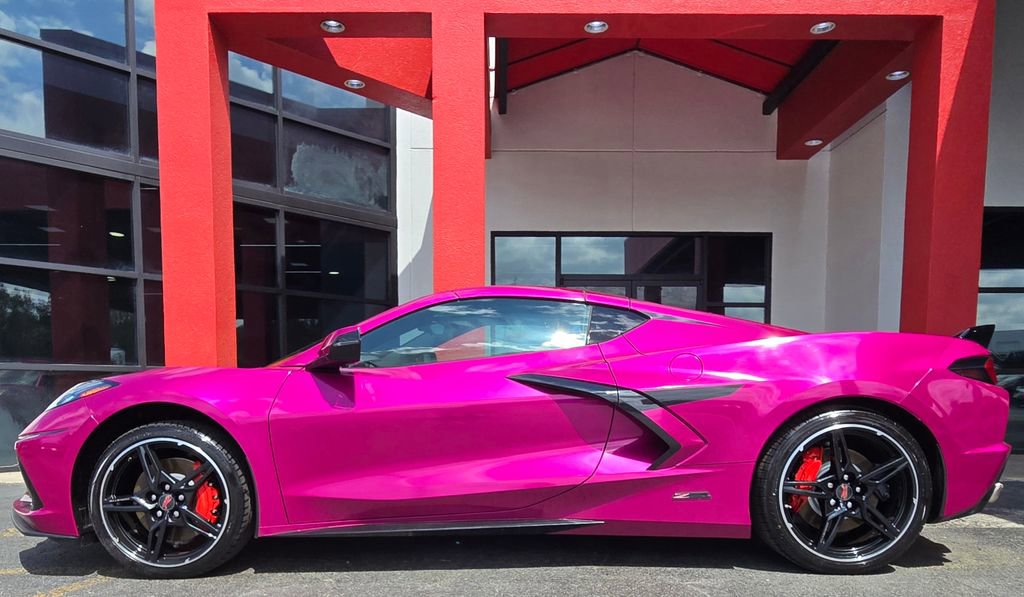 Used 2022 Chevrolet Corvette Stingray Preferred Cpe w/ Z51 Performance Package RWD image 5