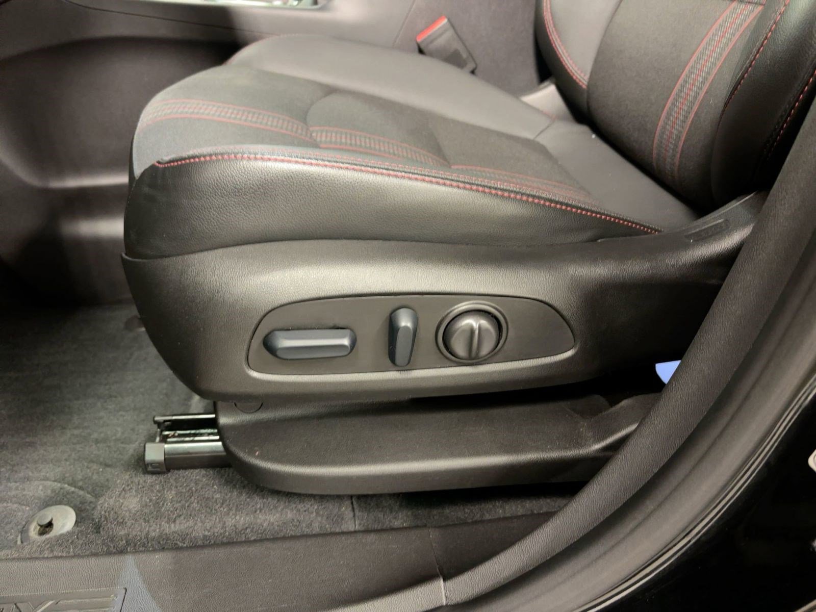 Certified 2024 Chevrolet Equinox RS image 12