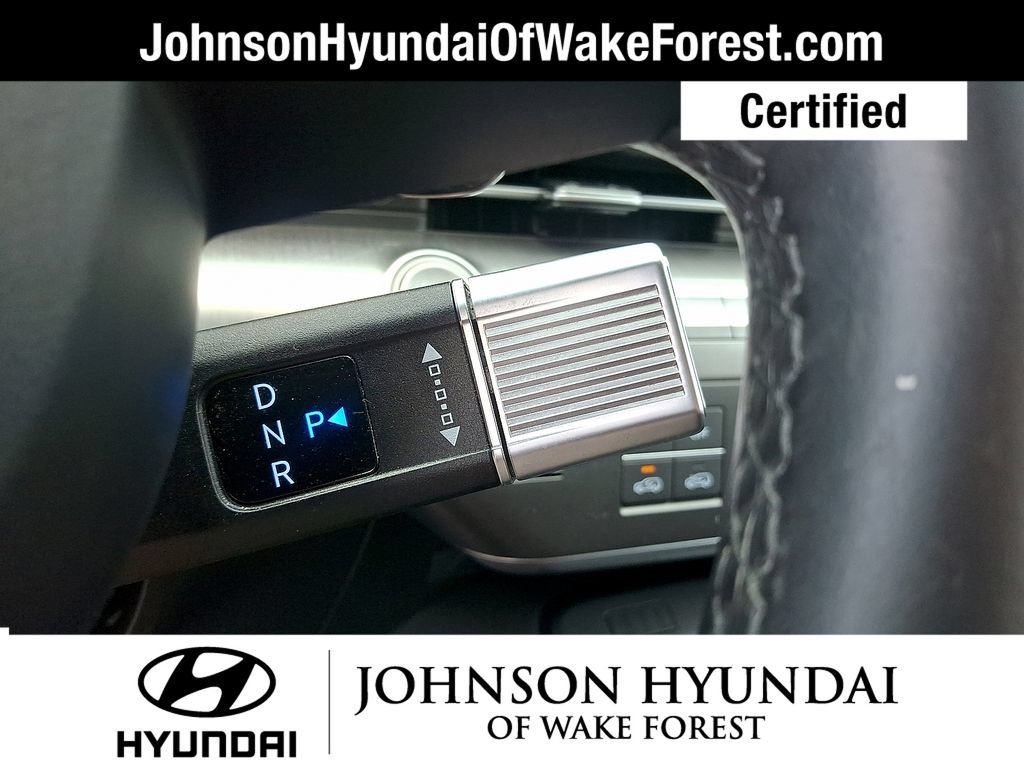 Certified 2025 Hyundai Kona SEL FWD image 4