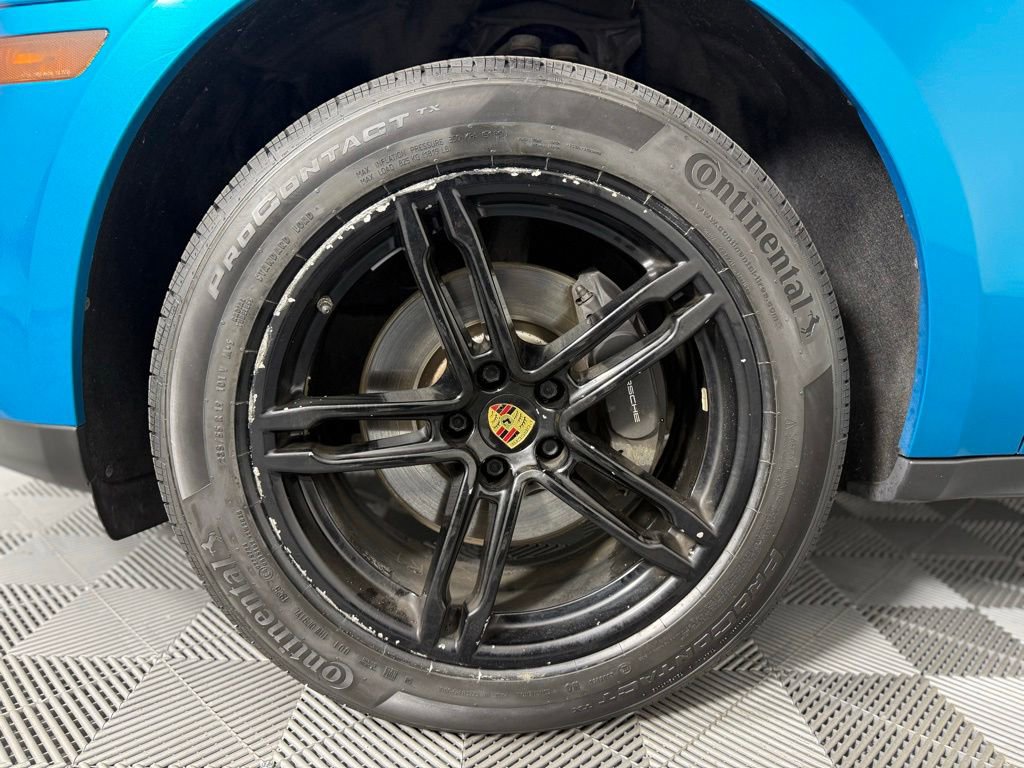 Certified 2019 Porsche Macan AWD/4WD image 13