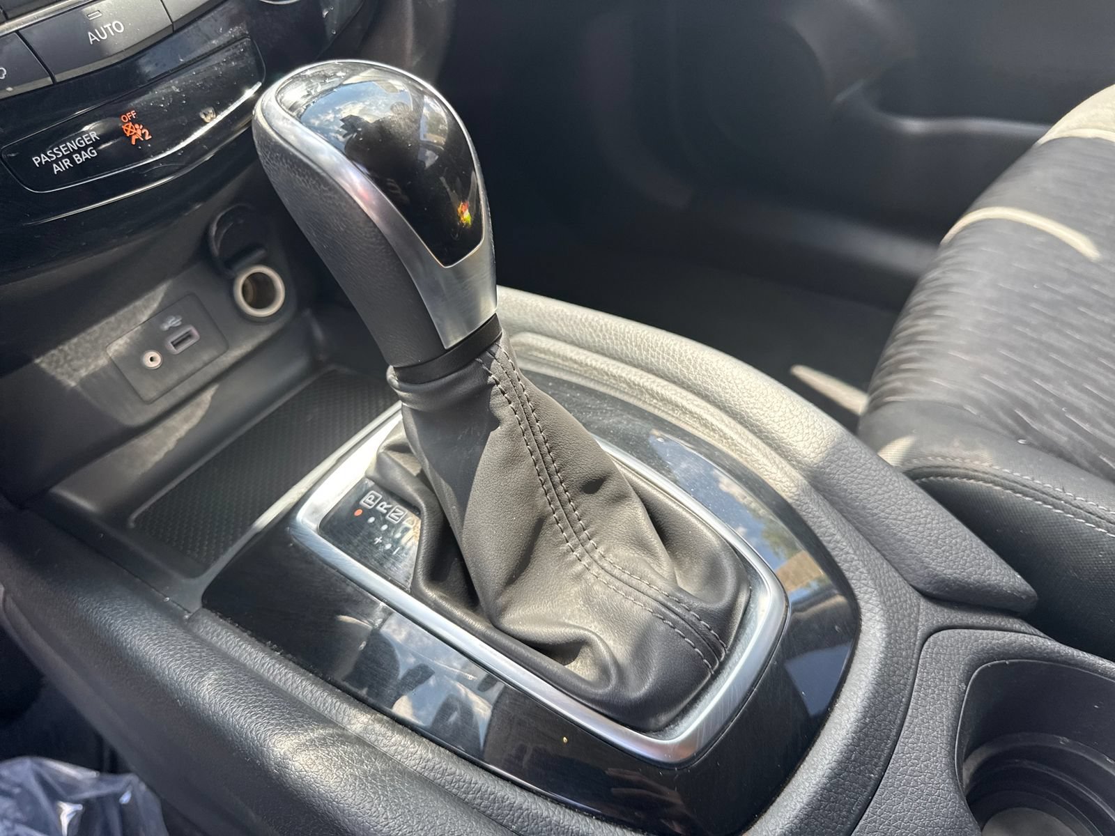 Used 2019 Nissan Rogue SV AWD/4WD image 32