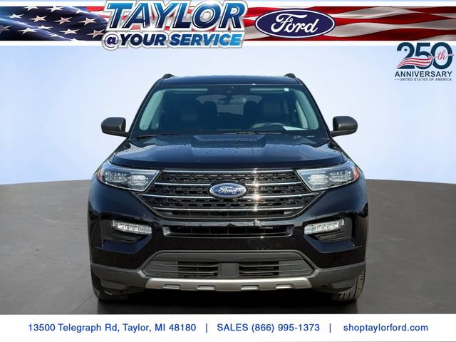 Certified 2024 Ford Explorer XLT w/ Equipment Group 202A AWD/4WD image 2