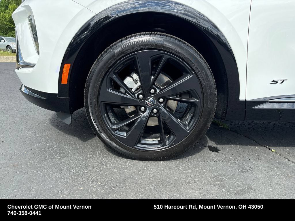 Used 2025 Buick Envision Sport Touring AWD/4WD image 24