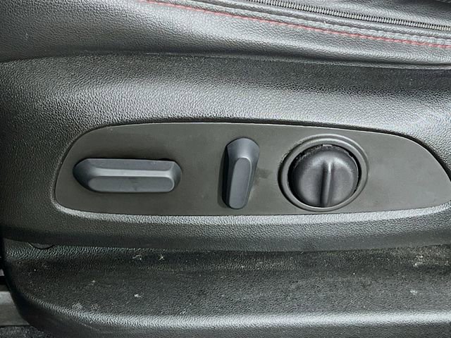 Used 2023 Chevrolet Traverse RS image 11