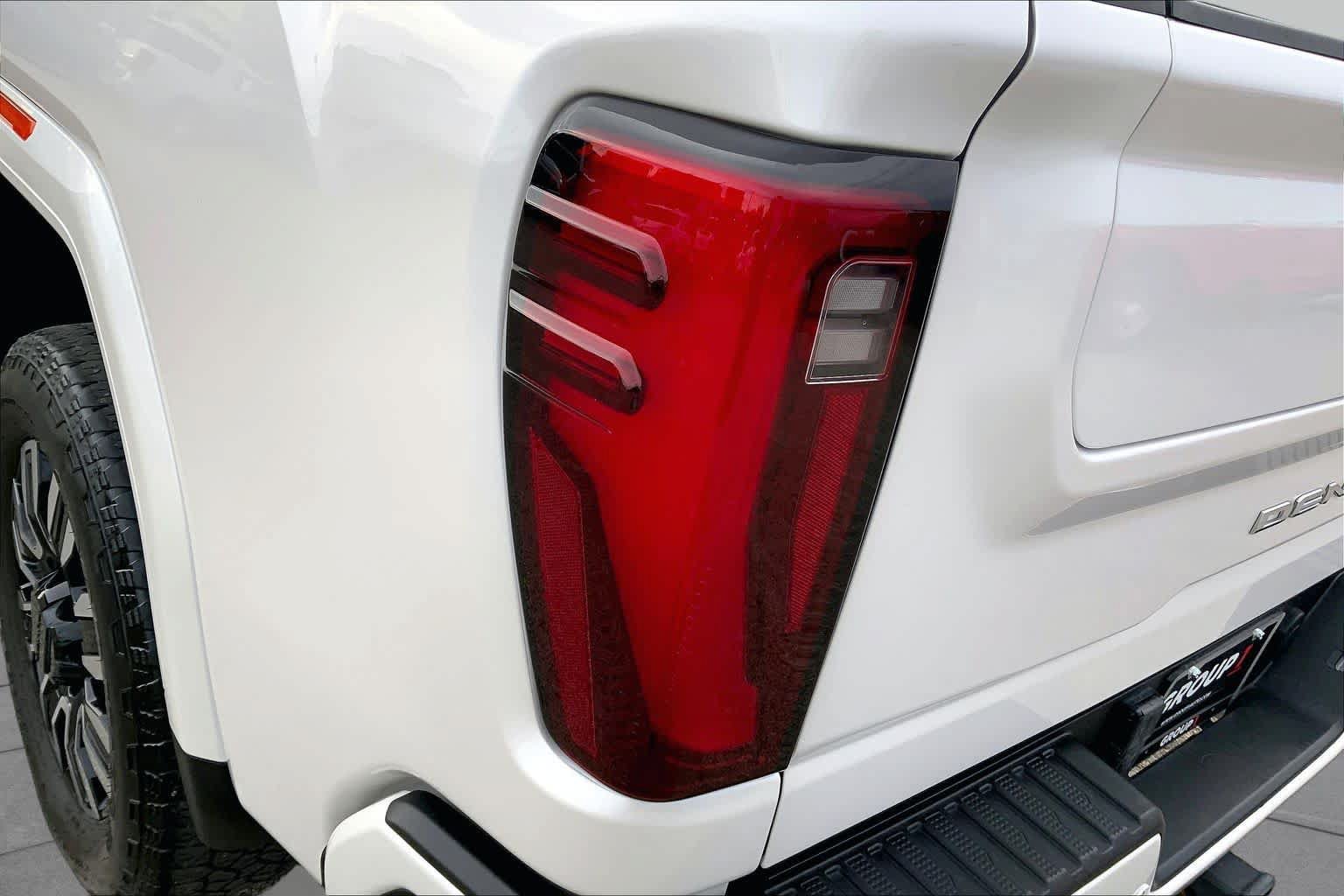 Used 2024 GMC Sierra 2500 Denali Ultimate AWD/4WD image 29