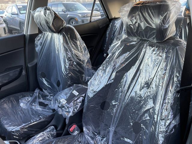 New 2026 Hyundai Venue SE image 9