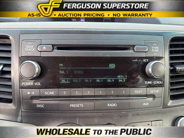 Used 2012 Toyota Sienna LE FWD image 12