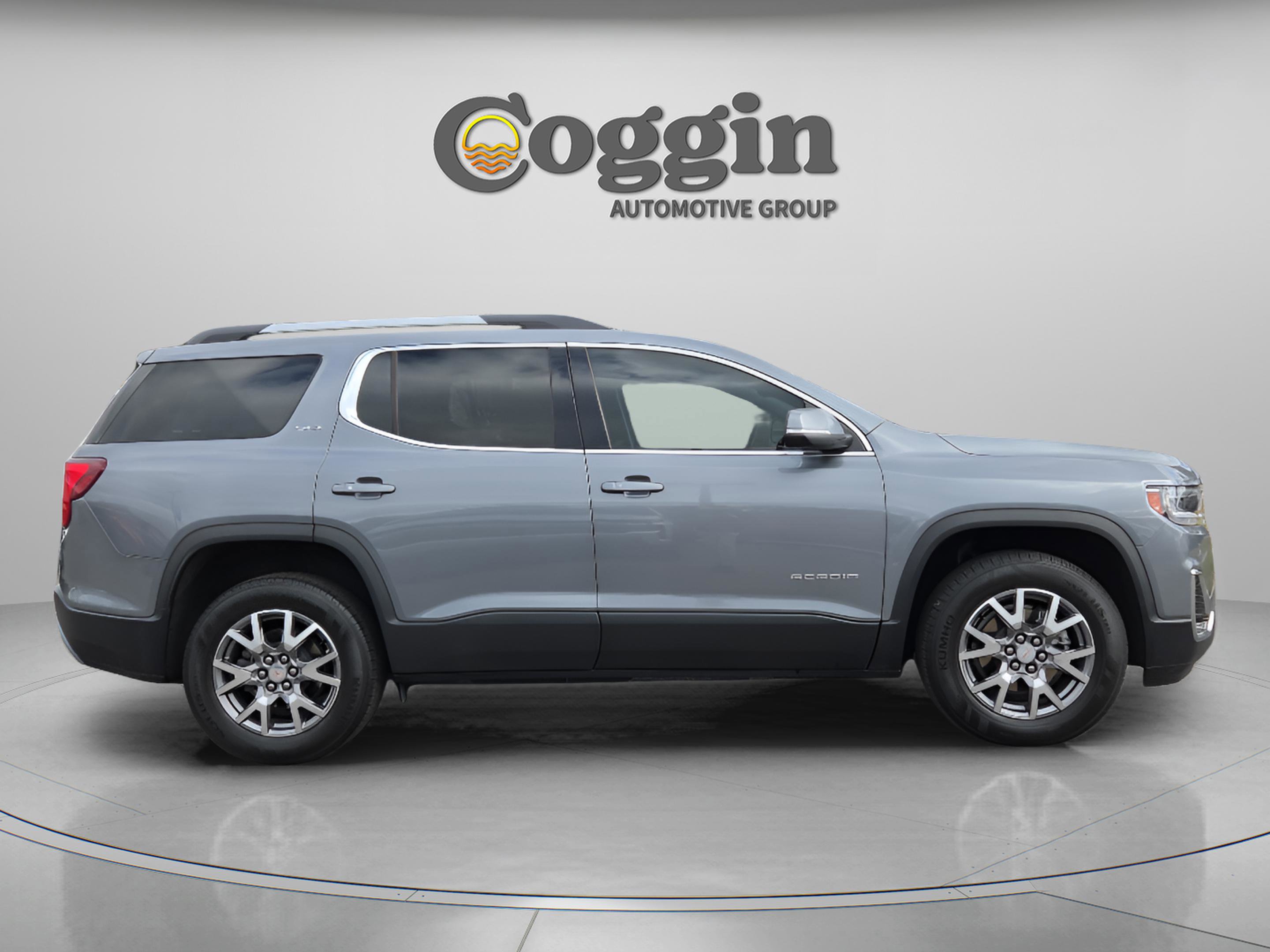 Used 2022 GMC Acadia SLT w/ Technology Package image 6
