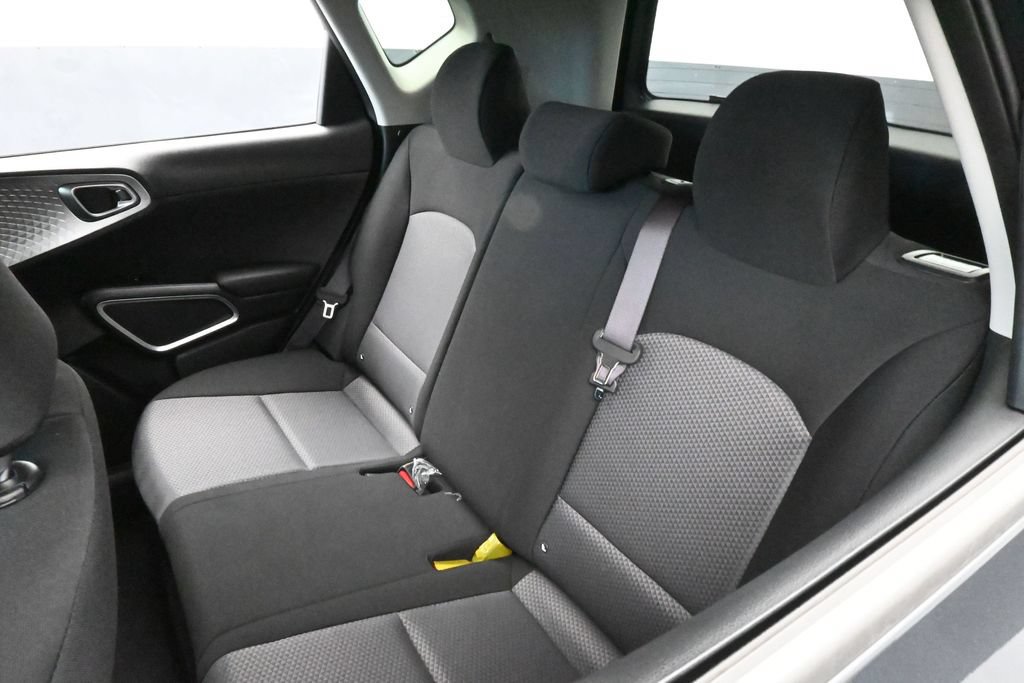 Used 2024 Kia Soul LX w/ Option Group 015 FWD image 32