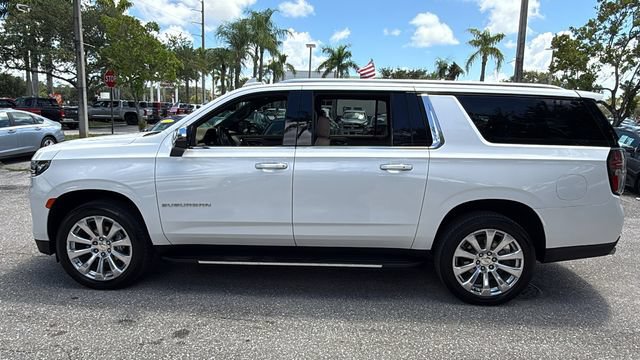Used 2024 Chevrolet Suburban Premier RWD image 4