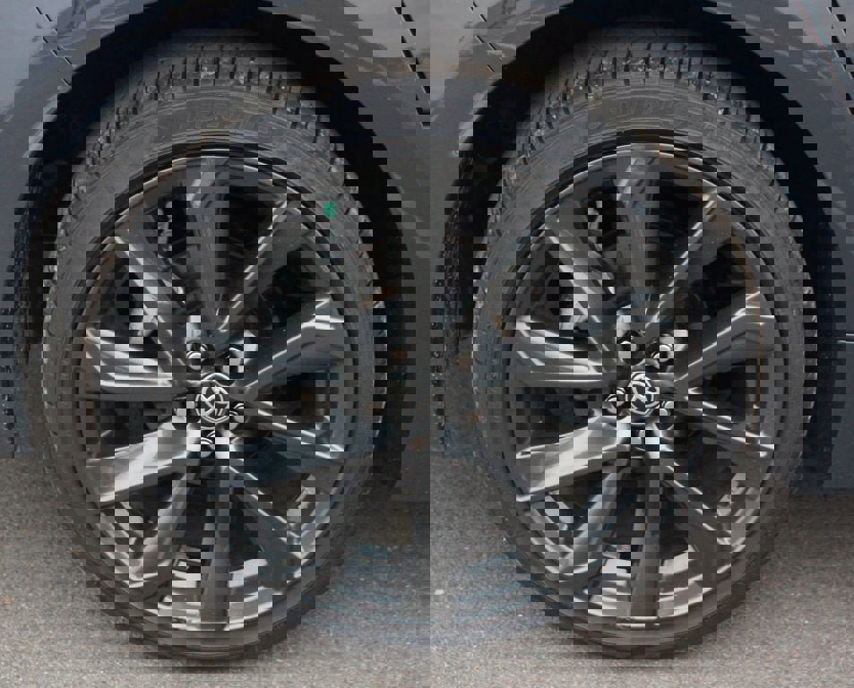 Certified 2025 Toyota Corolla SE image 24