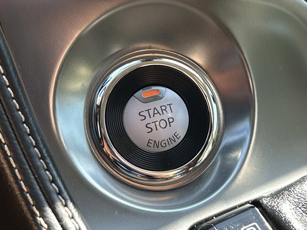 Used 2017 Nissan Maxima Platinum w/ Interior Lighting Package image 28