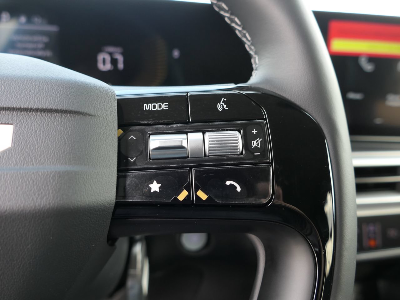 New 2026 Kia Sorento S FWD image 15