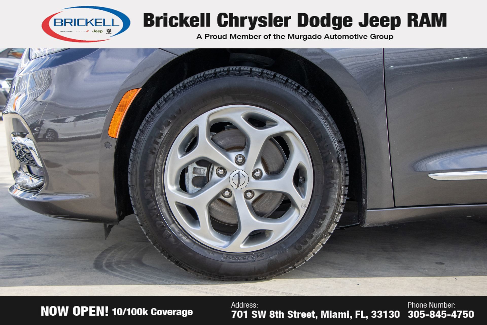 Used 2022 Chrysler Pacifica Limited image 32