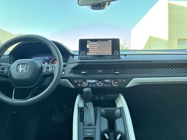 Used 2023 Honda Accord EX image 30