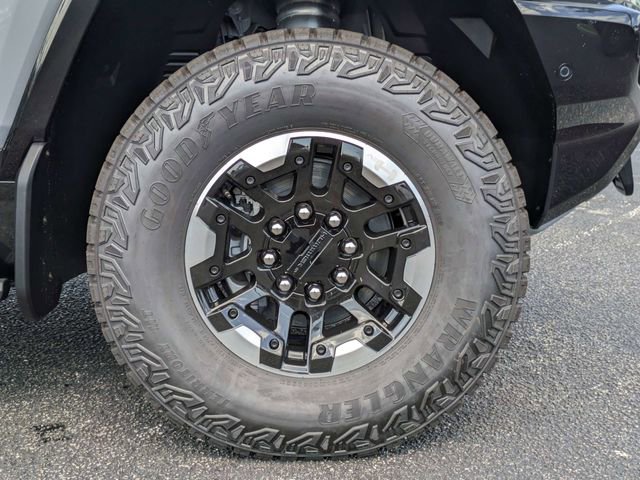 New 2025 GMC Hummer EV 2X w/ Extreme Off-Road Package AWD/4WD image 11