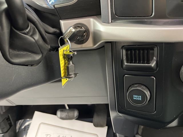 Used 2023 Ford F150 XLT image 31