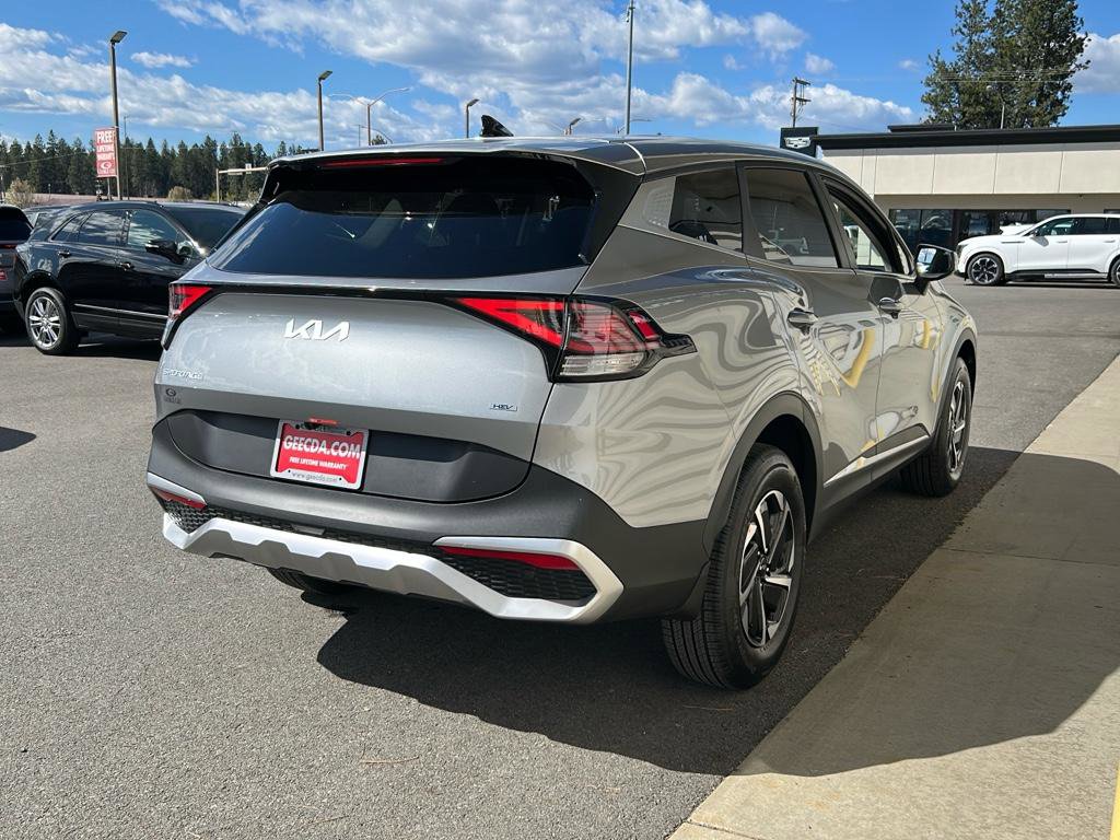 New 2025 Kia Sportage LX image 4