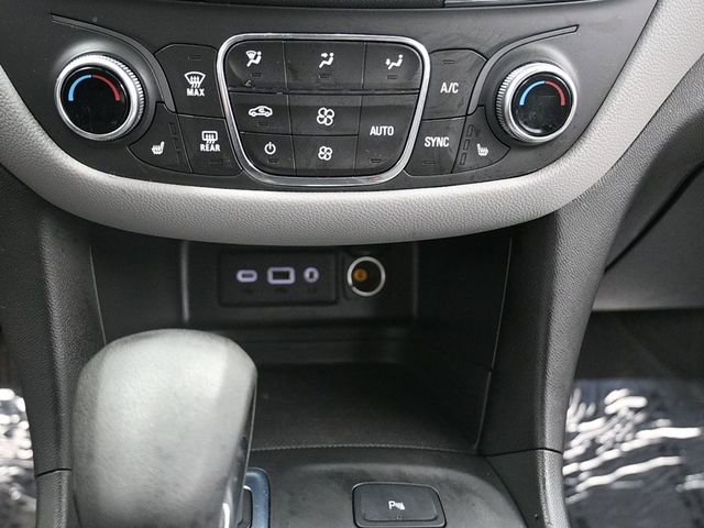 Used 2023 Chevrolet Equinox LT w/ Driver Convenience Package image 11