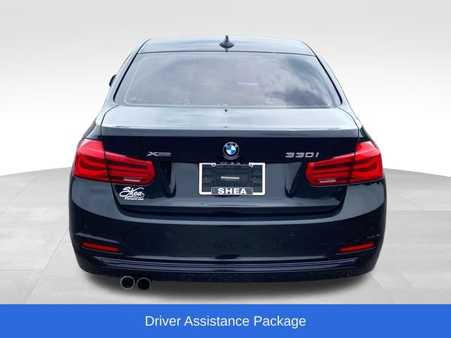 Used 2017 BMW 330i xDrive Sedan AWD/4WD image 4