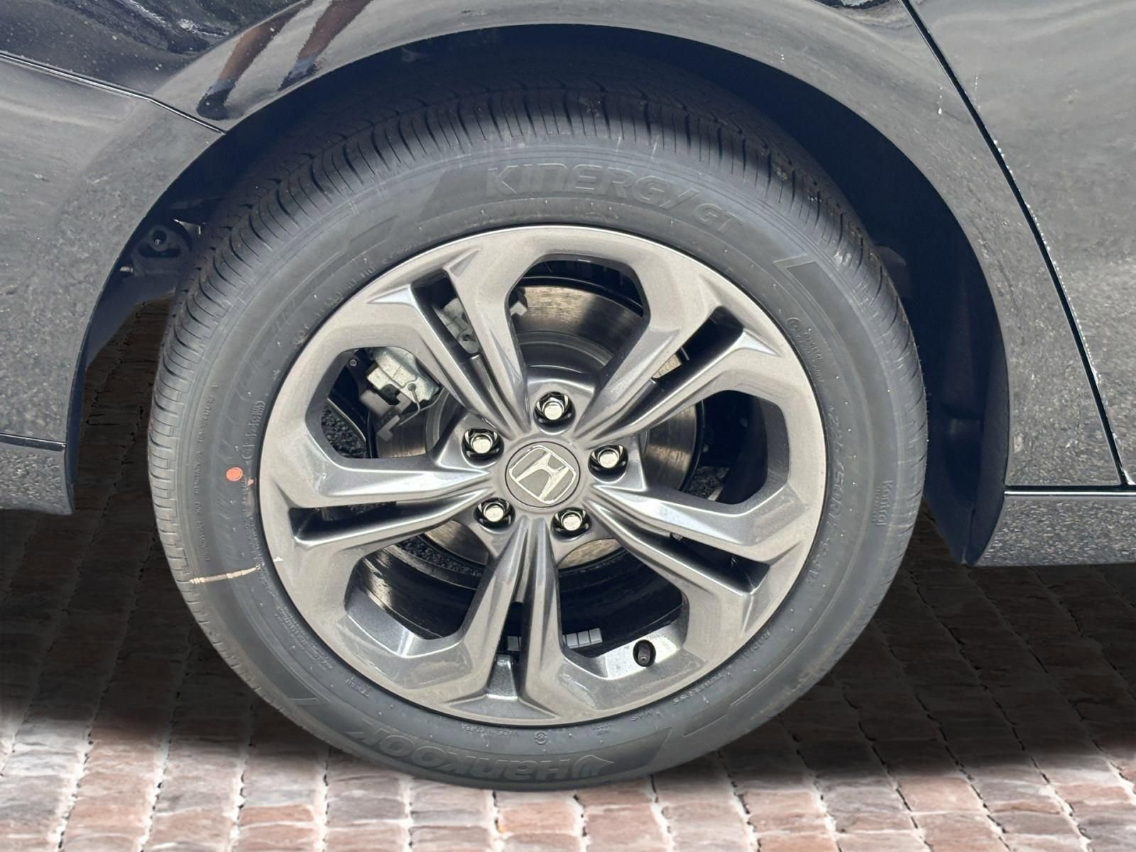 New 2026 Honda Accord EX-L image 38