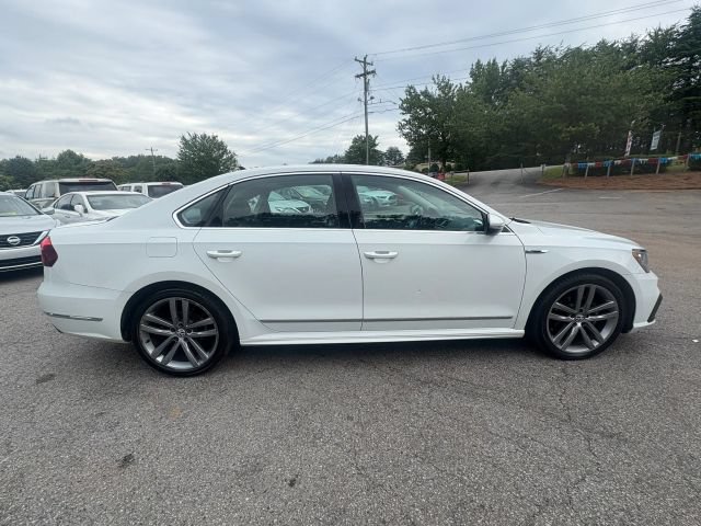 Used 2017 Volkswagen Passat 1.8T R-Line FWD image 6