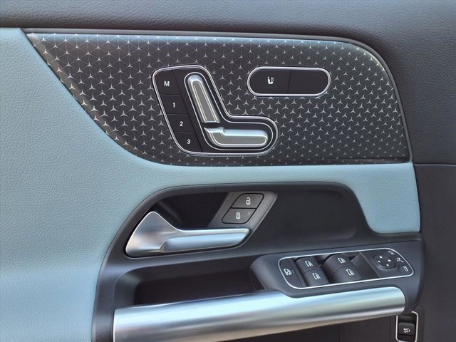 New 2026 Mercedes-Benz GLA 250 image 12