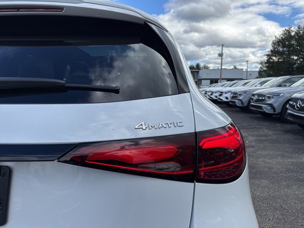 New 2026 Mercedes-Benz GLC 300 4MATIC image 8