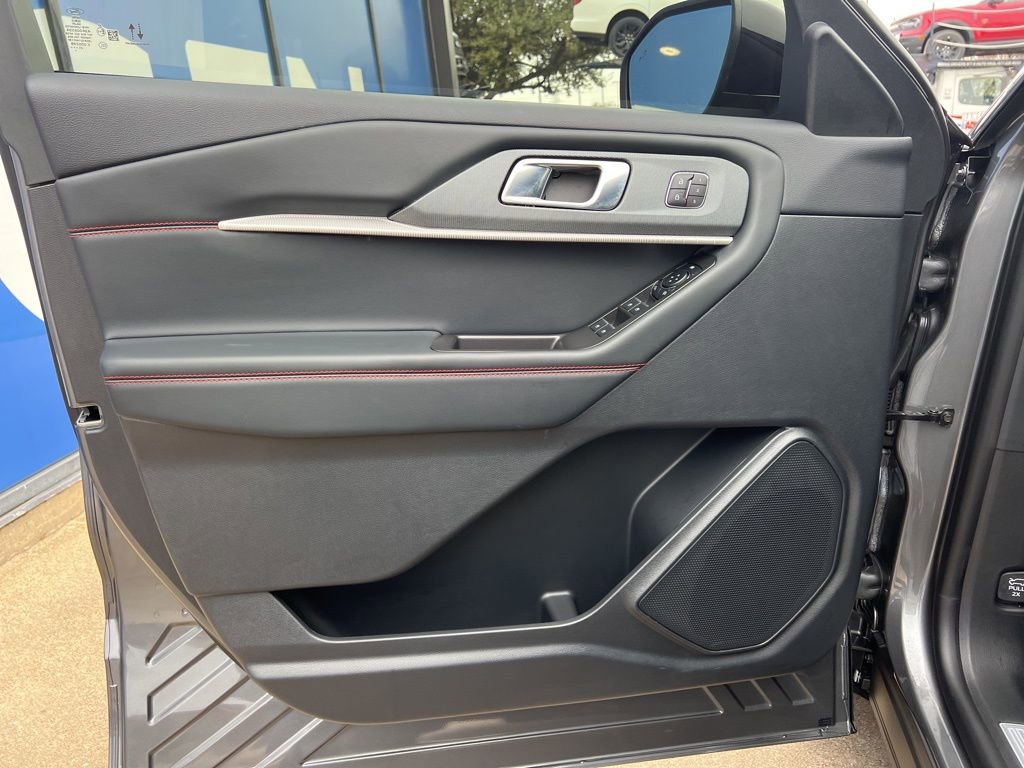 New 2026 Ford Explorer ST-Line w/ Premium Package image 12