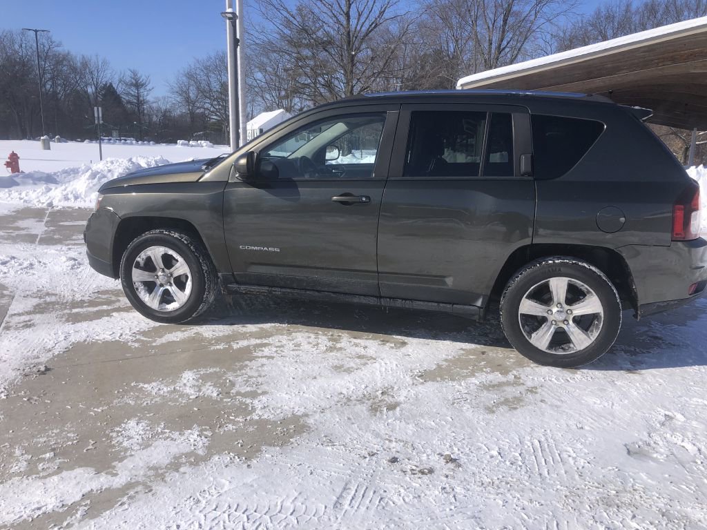 Used 2016 Jeep Compass High Altitude image 5