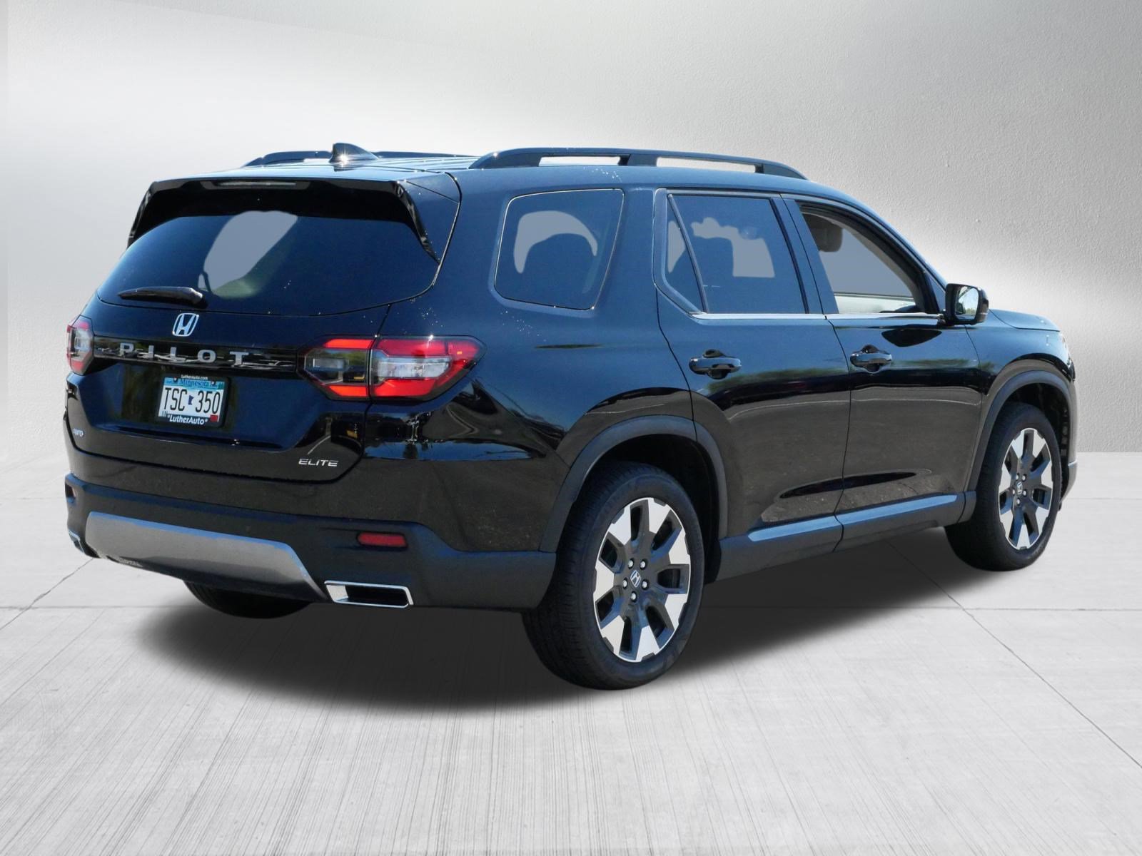 Certified 2026 Honda Pilot Elite image 7
