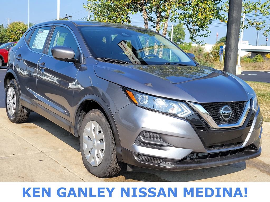 Used 2020 Nissan Rogue Sport S image 1