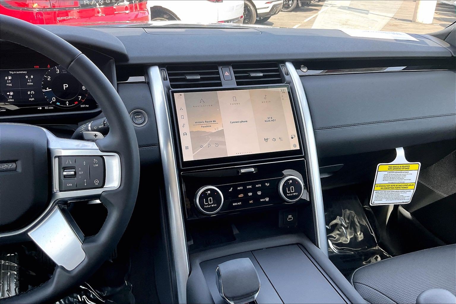 Certified 2025 Land Rover Discovery S AWD/4WD image 6