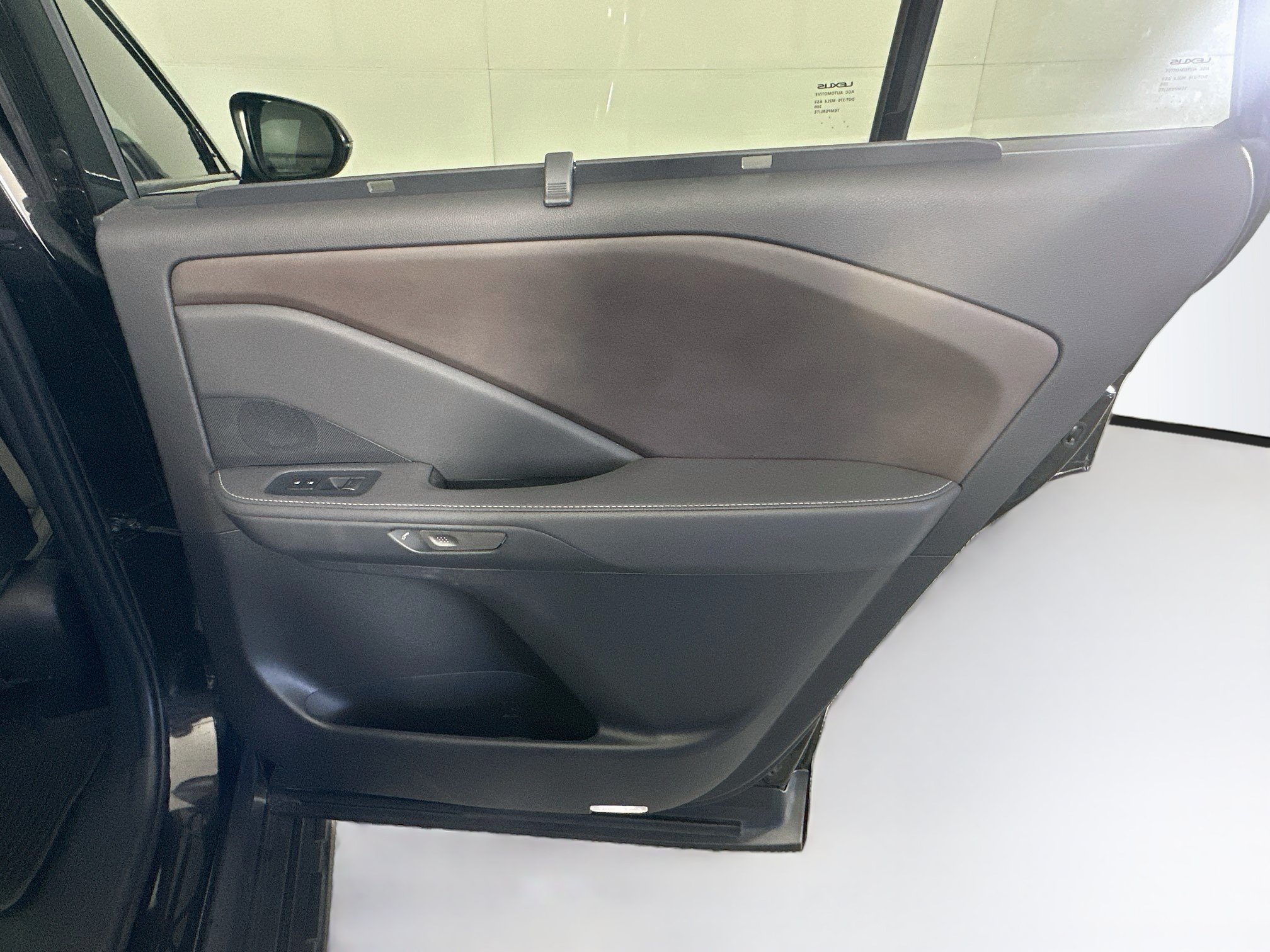 Used 2025 Lexus TX 350 FWD w/ Technology Package image 33