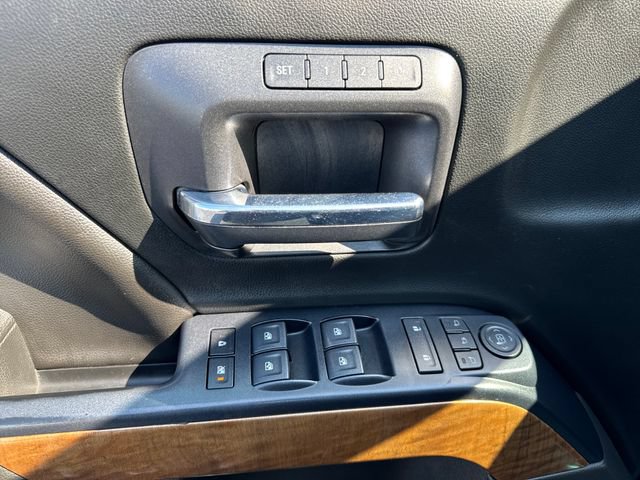 Used 2018 Chevrolet Silverado 1500 LTZ w/ Sport Package AWD/4WD image 11