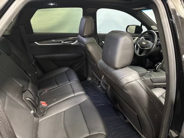 Certified 2022 Cadillac XT5 Sportv w/ LPO, ONYX Package AWD/4WD image 24