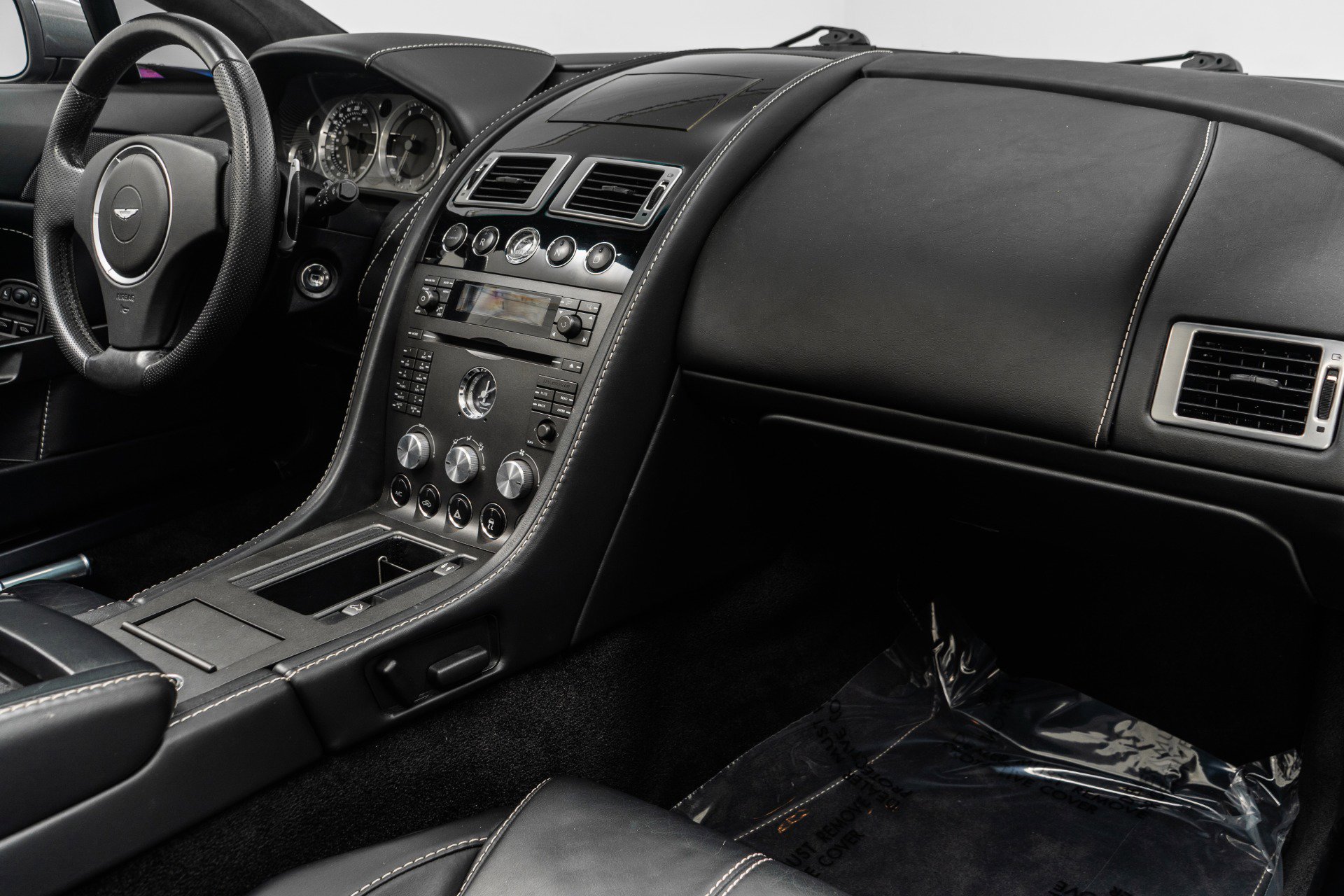 Used 2008 Aston Martin V8 Vantage Roadster image 14