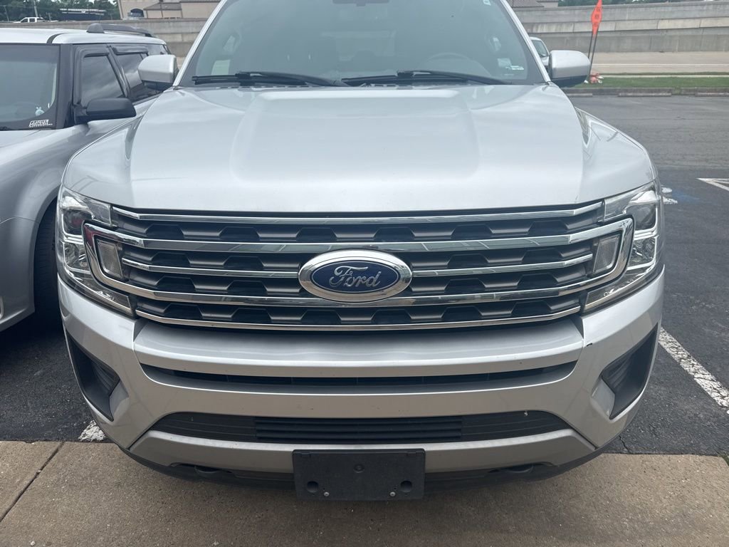 Used 2019 Ford Expedition Max XLT AWD/4WD image 9