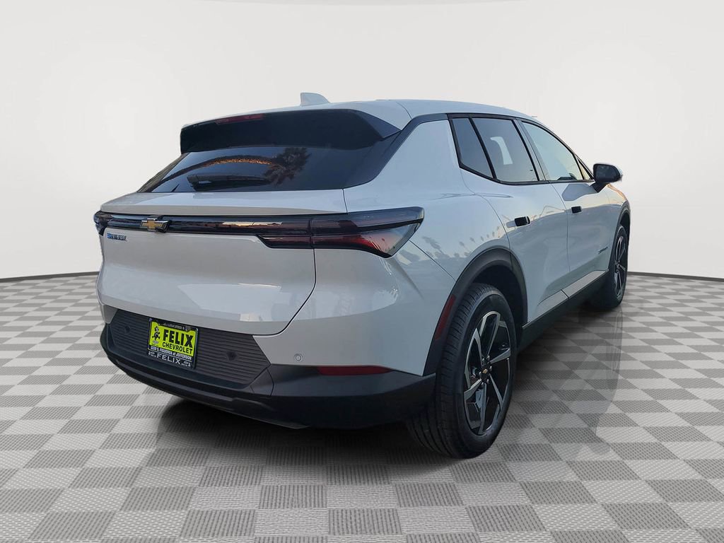 New 2026 Chevrolet Equinox EV LT image 3