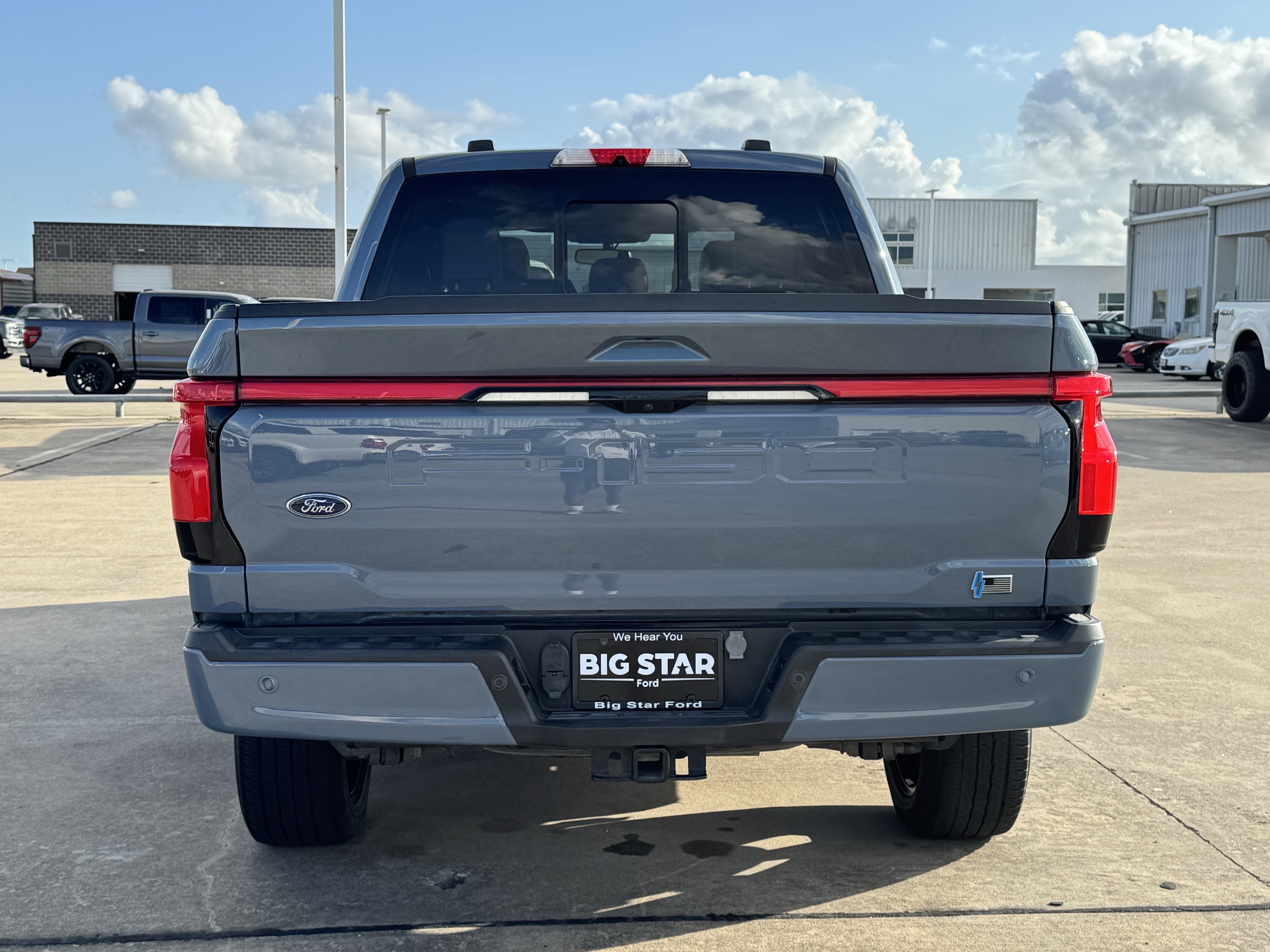 Used 2023 Ford F150 Lightning Platinum AWD/4WD image 9
