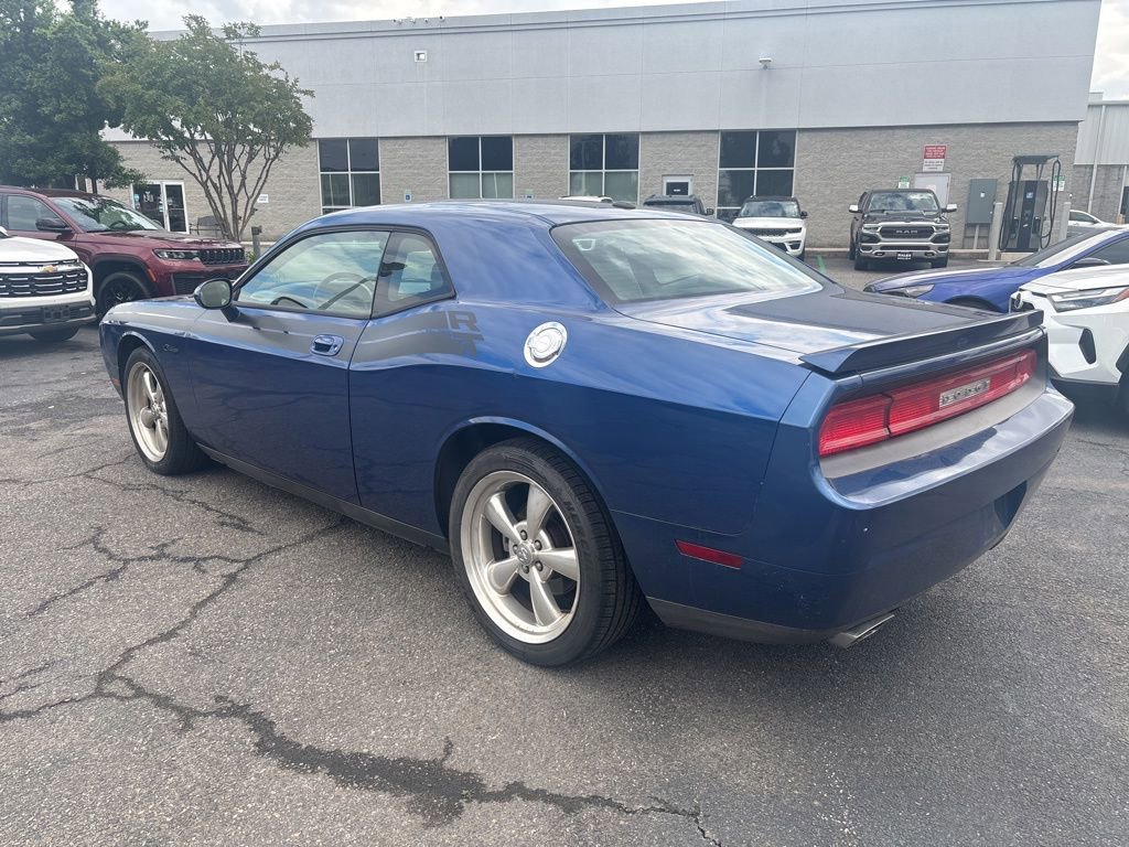 Used 2010 Dodge Challenger R/T RWD image 5