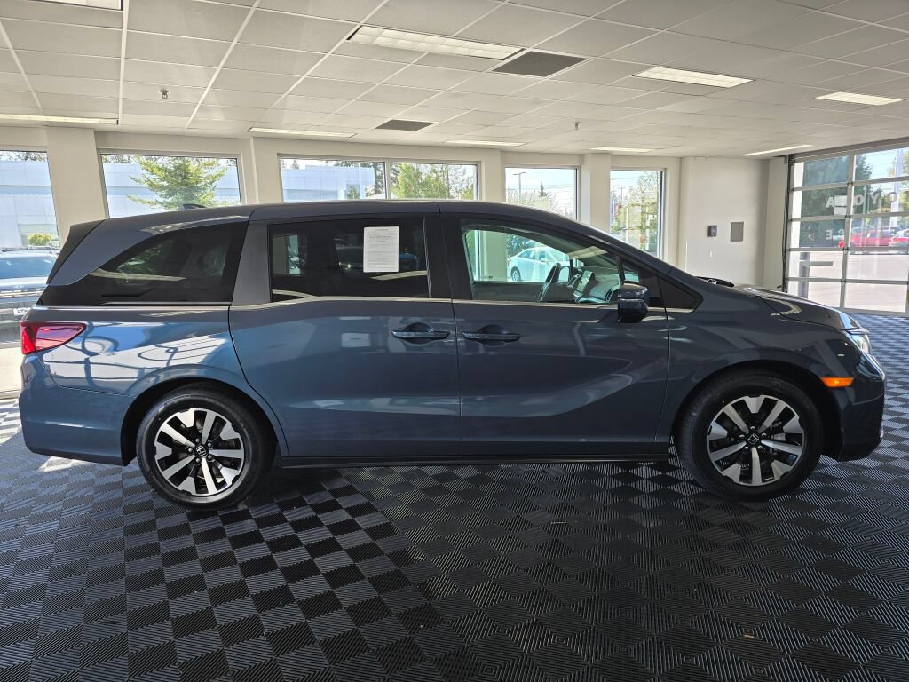 Used 2025 Honda Odyssey EX-L image 6