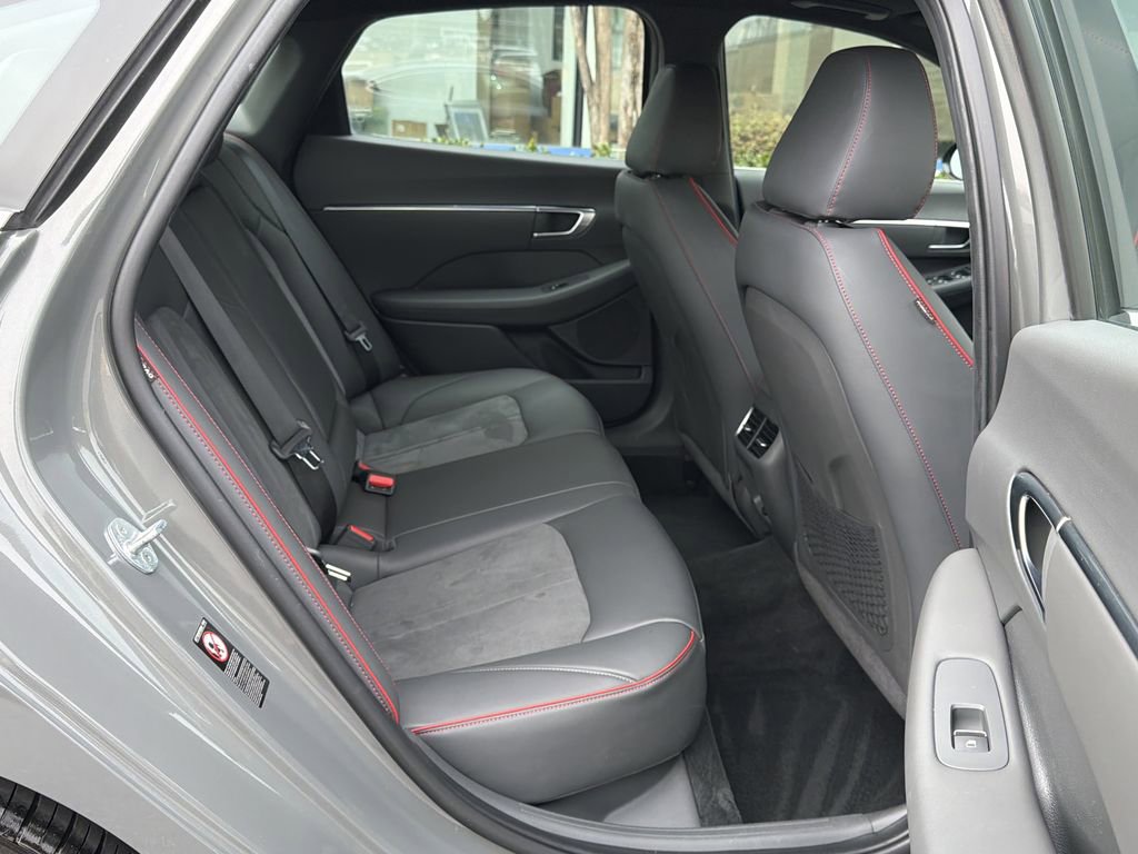 Used 2022 Hyundai Sonata SEL Plus w/ Preferred Accessory Package image 15